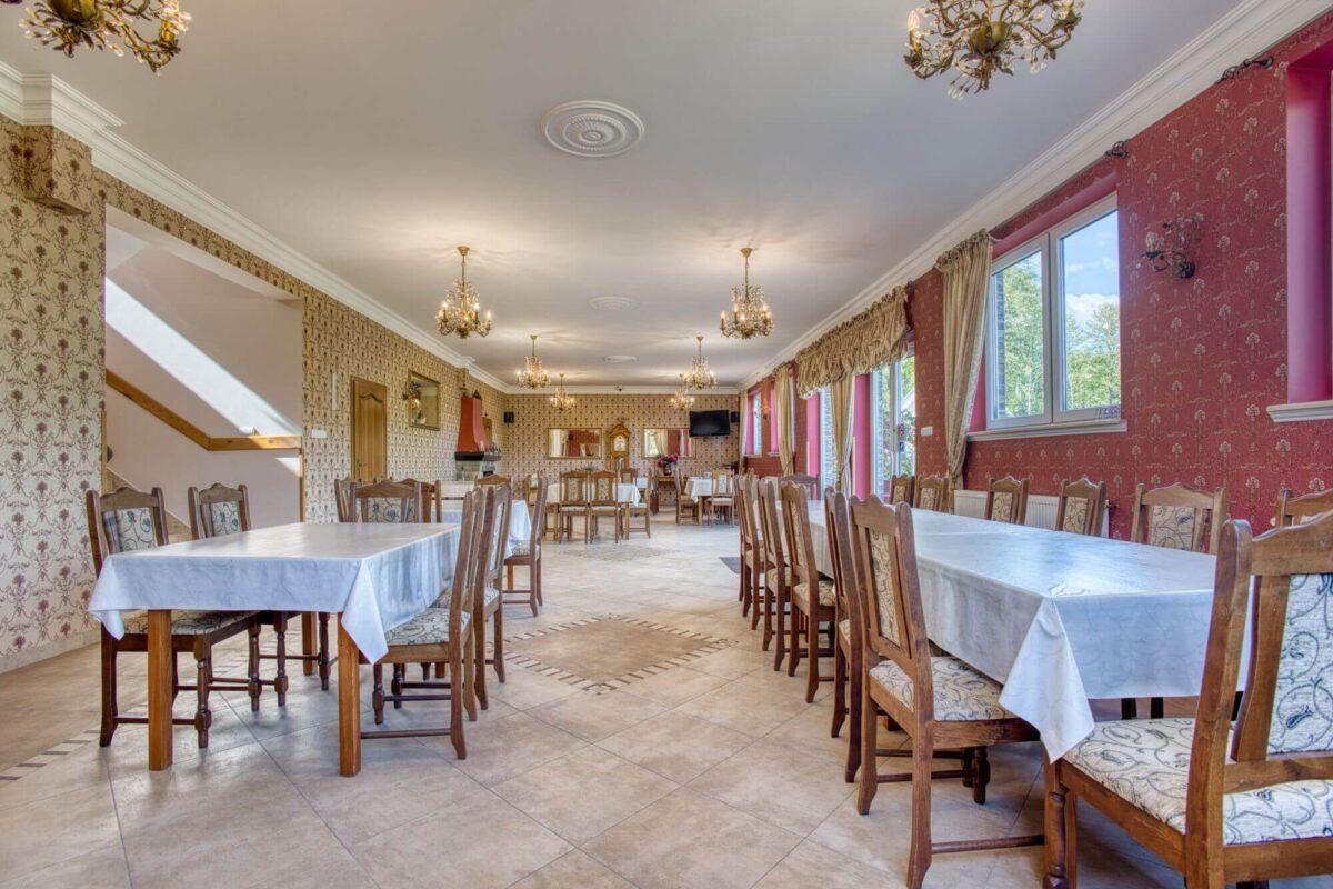 Sala kominkowa na urodziny, imieniny, komunie nad Jeziorem Wigry Sala kominkowa na urodziny, imieniny, komunie nad Jeziorem Wigry