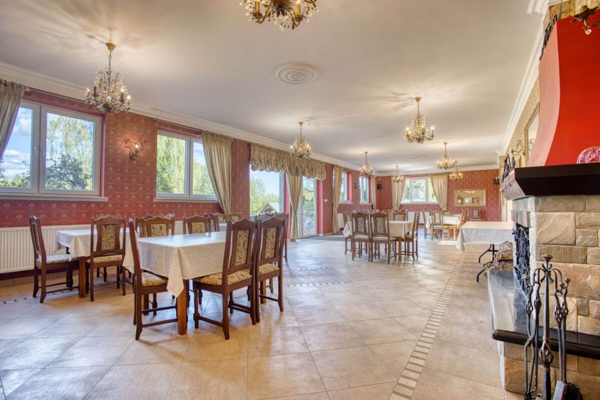 Sala kominkowa na urodziny, imieniny, komunie nad Jeziorem Wigry Sala kominkowa na urodziny, imieniny, komunie nad Jeziorem Wigry
